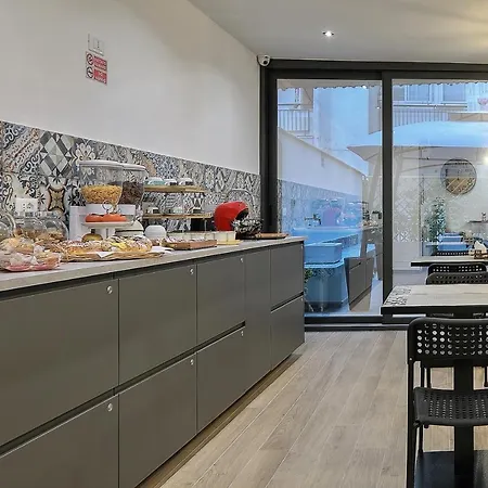 Meridiana Bed & Breakfast 4*